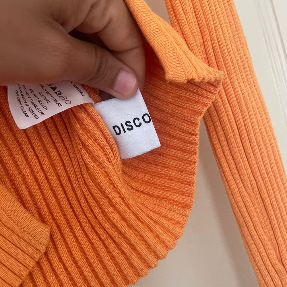 Bright Orange Ribbed top - Picture 3 of 4